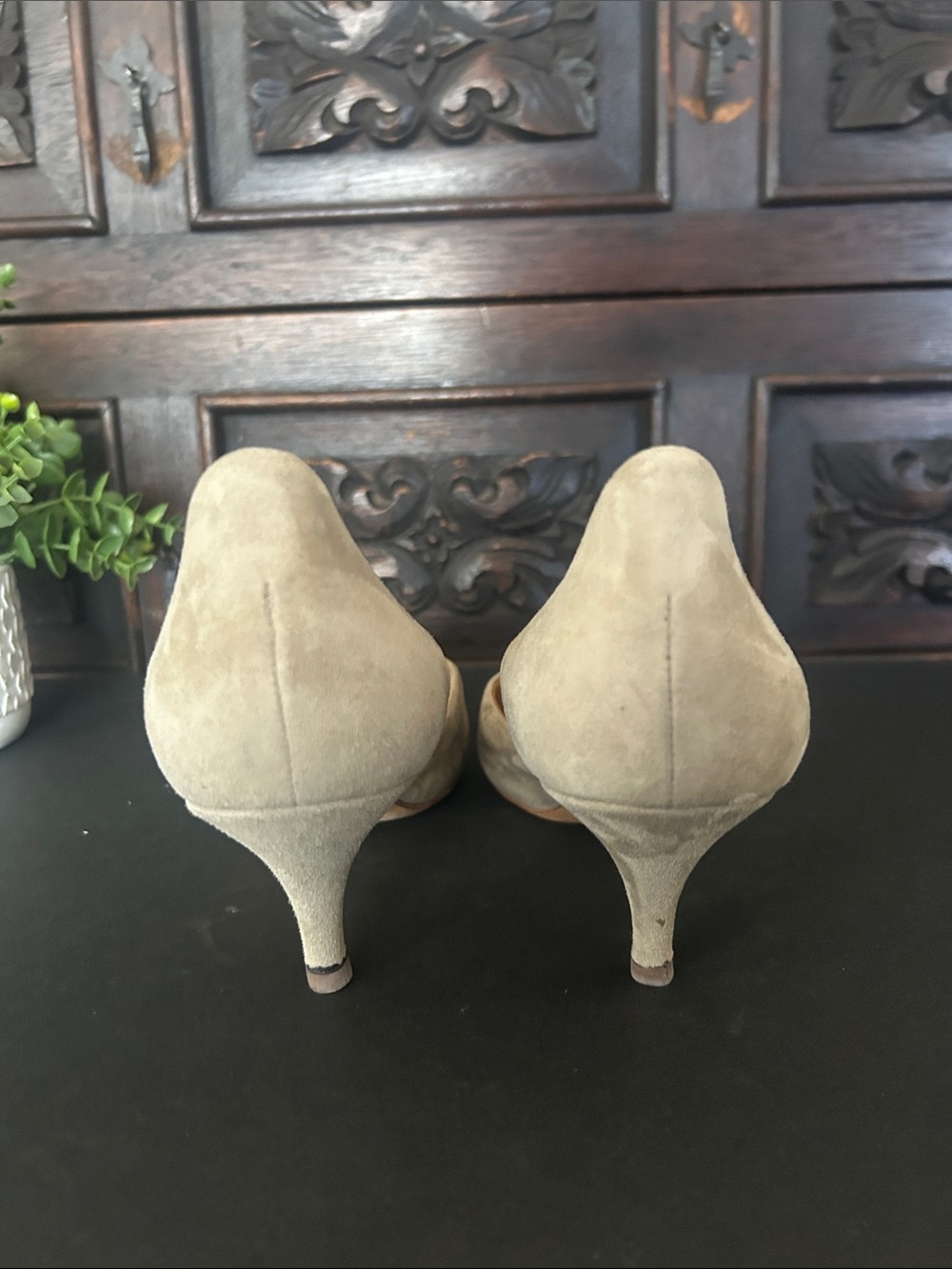 Vince Taupe Suede D'Orsay Pointed-Toe Kitten Heels - Picture 6 of 12